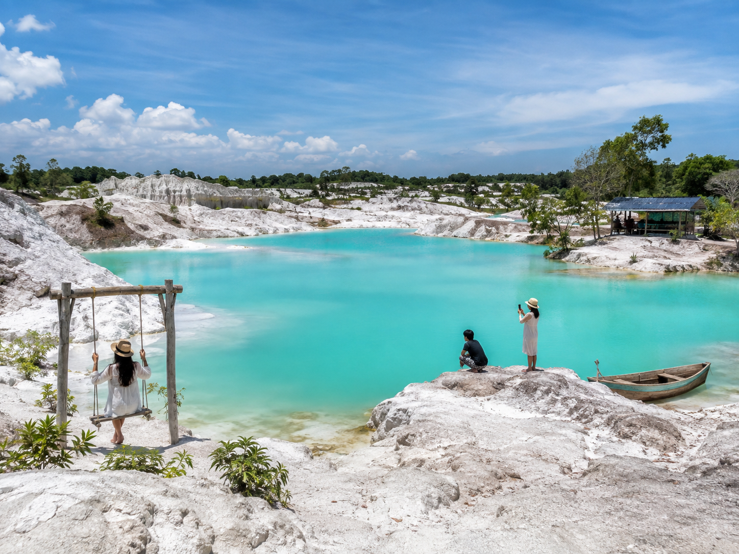 Danau Kaolin Belitung: Ketika Luka Tambang Berubah Menjadi Permata Putih yang Memikat
